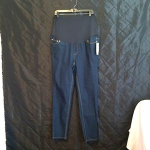 Maternity skinny leg jeans